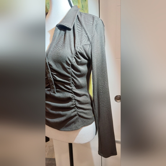 Guess Dark Gray Ruched Button Down Shirt - Picture 3 of 5